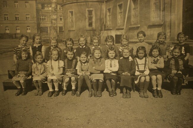 YV6L0001 Klasse 1 (evangelische) 1947-48 Bild v. frau Anna Staudinger